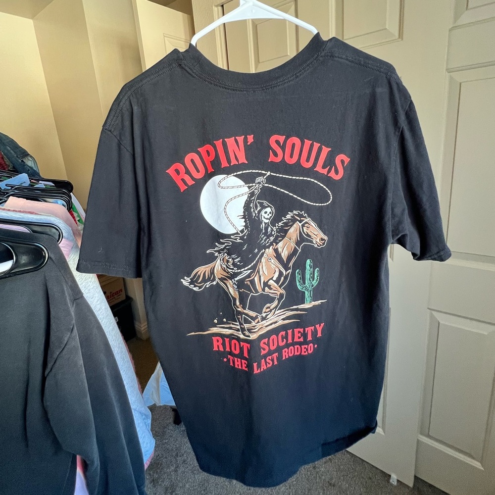 Riot Society Black 'Ropin' Souls' Graphic Tee